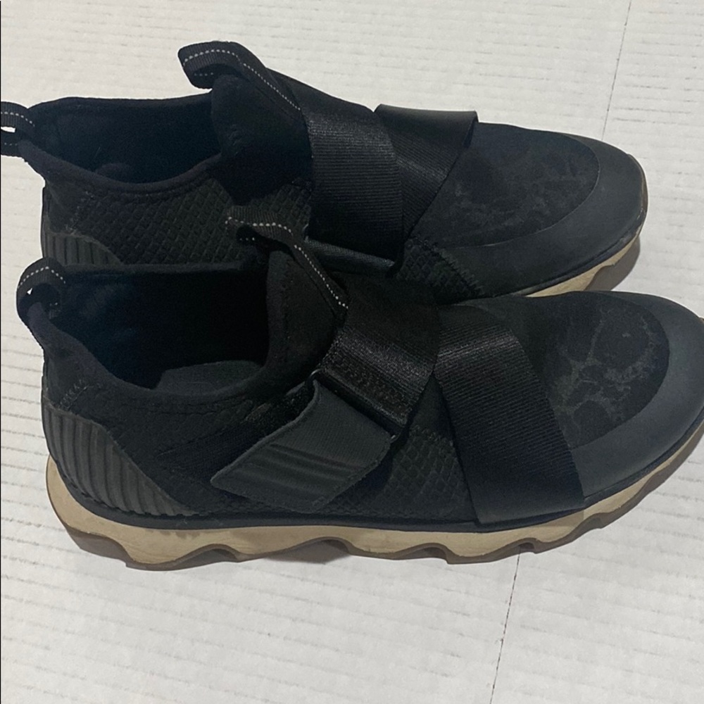 Sorel Sneak comfort tennis shoes size 8